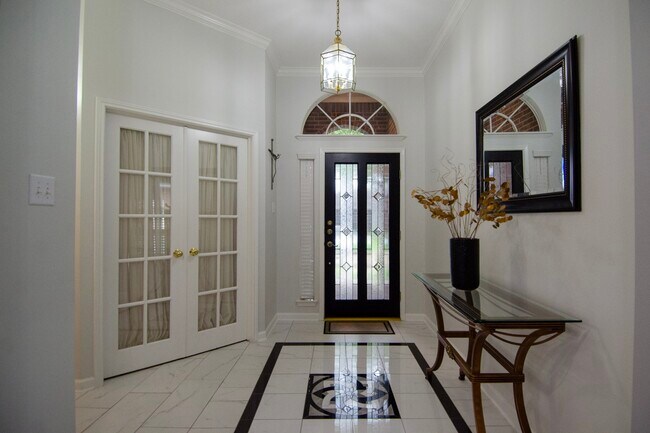 Foto del edificio - 1211 Campton Ct