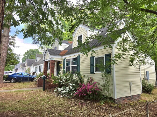 Foto del edificio - Beautiful Move-In Ready Single Family Home!