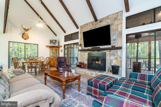 Foto del edificio - 7411 Marye Rd