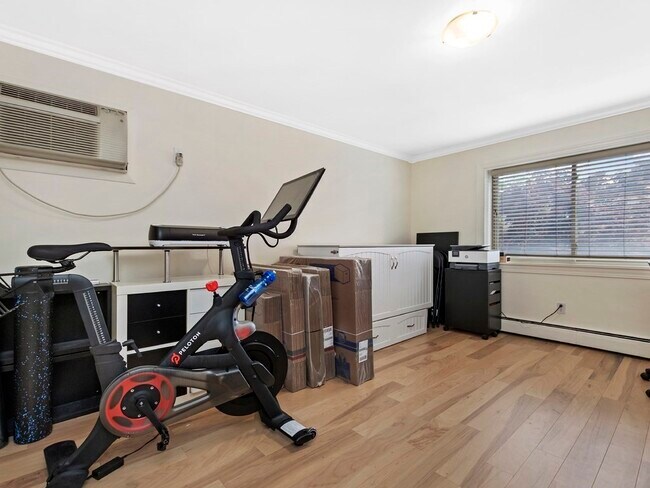 Foto del edificio - 329 Harvard St