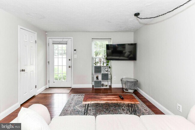 Building Photo - 1661 Fieldthorn Dr