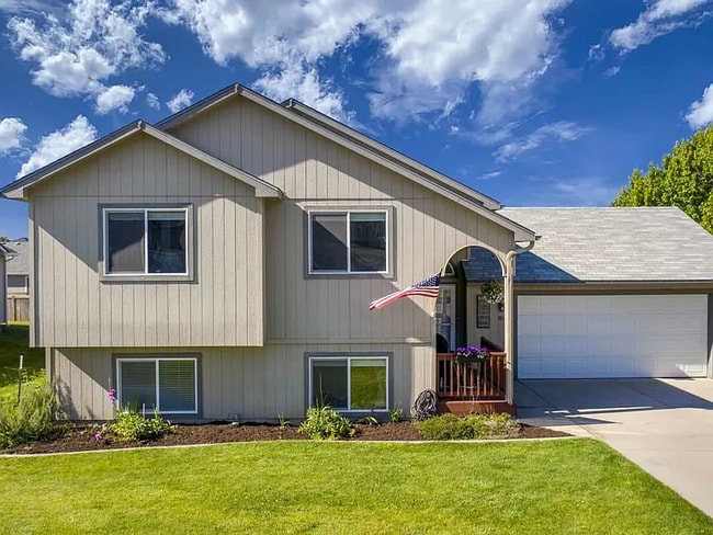 Foto del edificio - 18609 E 11th Ave