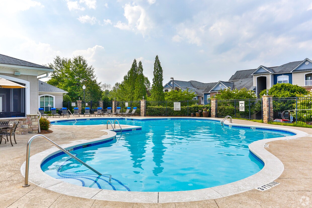 Colonial Grand at Cornelius Apartments - Cornelius, NC | Apartments.com