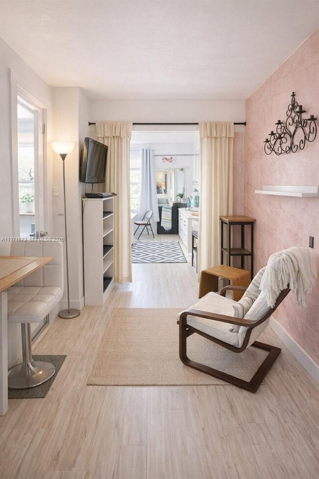 Foto del edificio - 428 SW 9th St