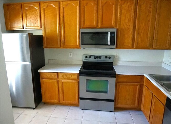 Building Photo - 117 Weymouth Dr