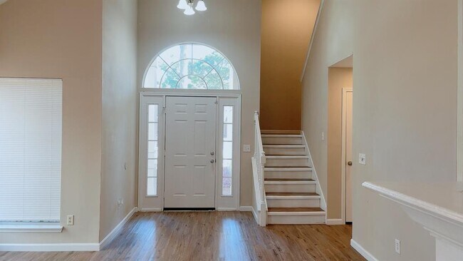 Foto del edificio - 16039 Glenbrook Knoll Ln