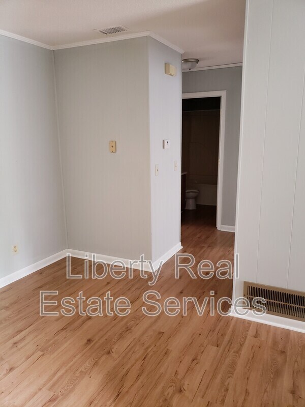 Foto del edificio - 991 Live Oak Dr