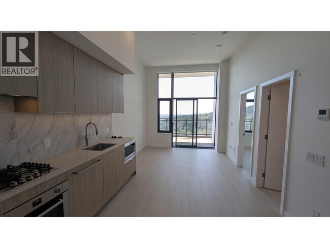 Photo du bâtiment - 626-2626 Claremont St