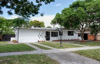Building Photo - 12905 N Miami Ave