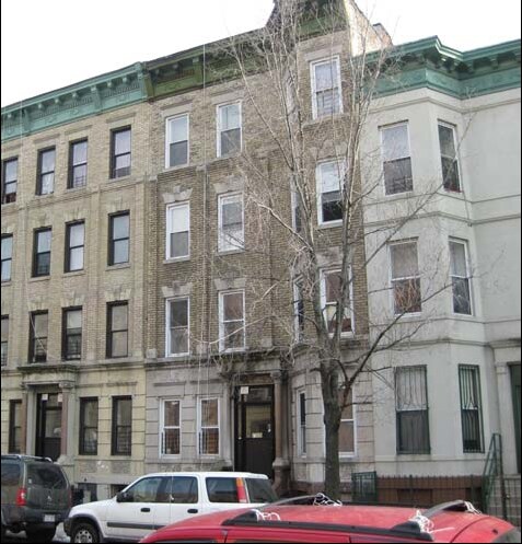 Primary Photo - 212 Hull St