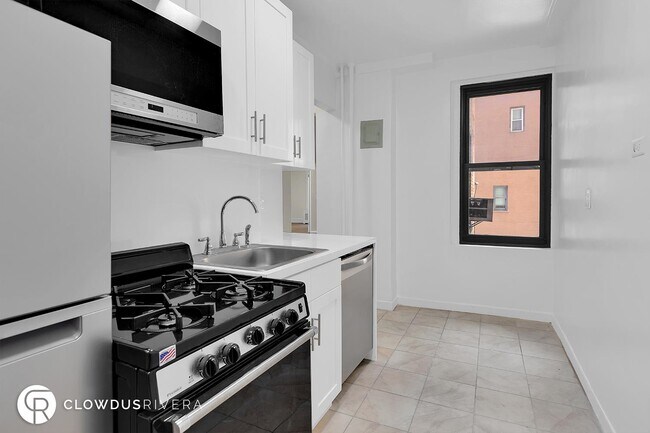 Foto del edificio - 300 W 108th St
