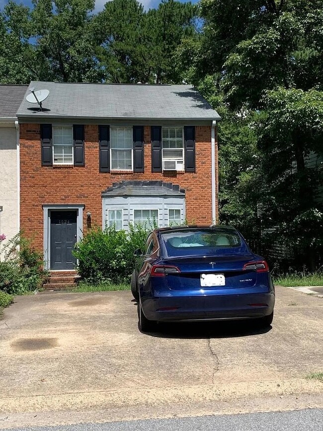 Building Photo - 1524 Cedar Bluff Trl