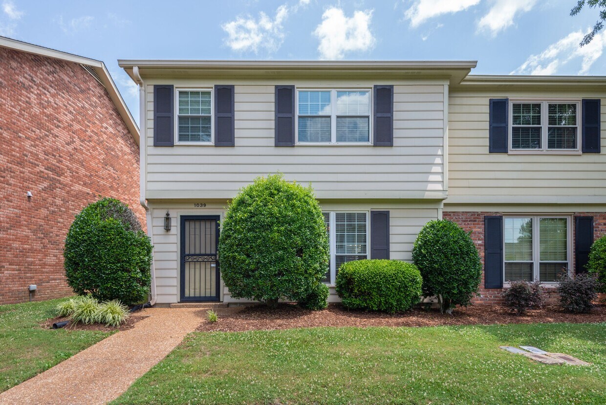 1039 General Patton Rd, Nashville, TN 37221 Condo for Rent in