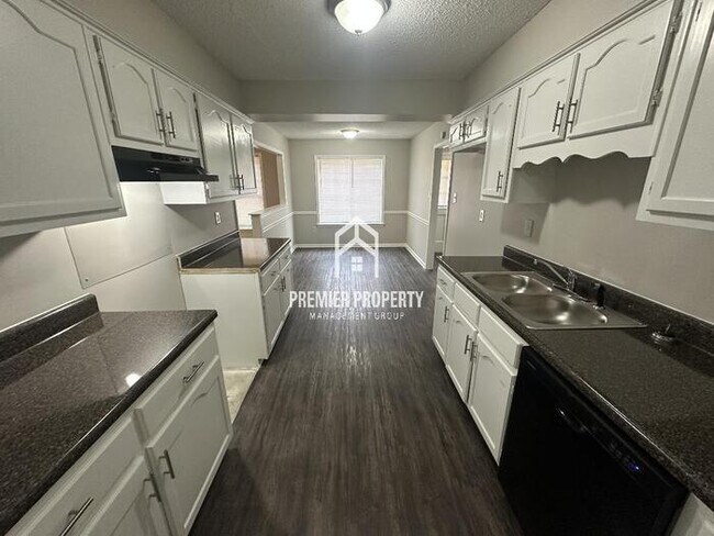 Foto del edificio - 4936 W Hedgewall Cir