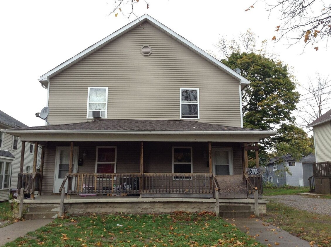 Primary Photo - 234-236 W Wilkins St