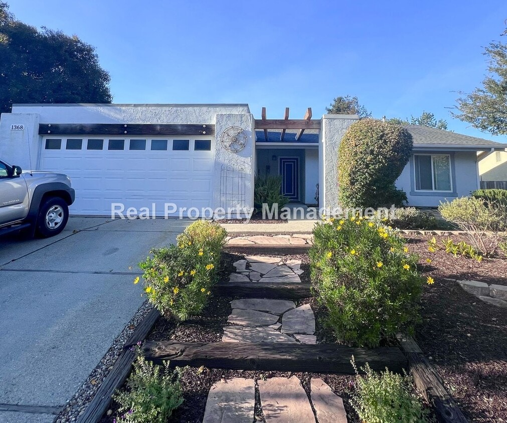 AVAILABLE JULY Home Located Near Laguna L... House Rental in San