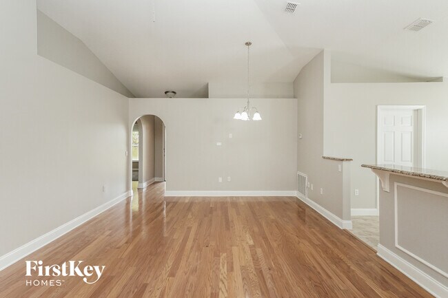 Building Photo - 2079 Hayfield Way