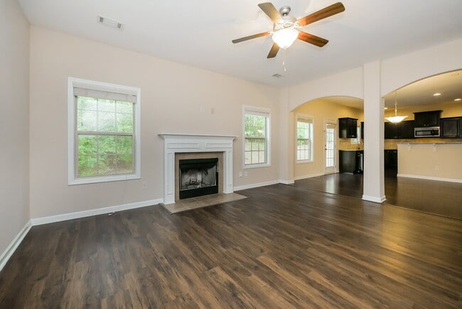 Building Photo - 390 Cliffhaven Cir