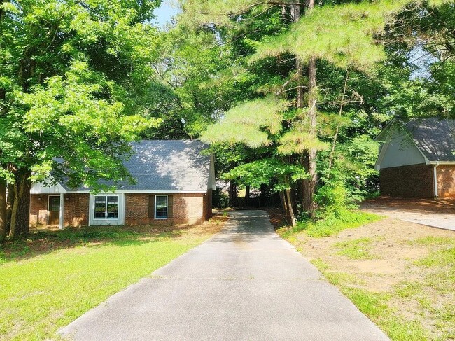 Building Photo - 9300 Cedar Ridge Dr NW