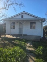 Building Photo - 1628 Walnut Ave