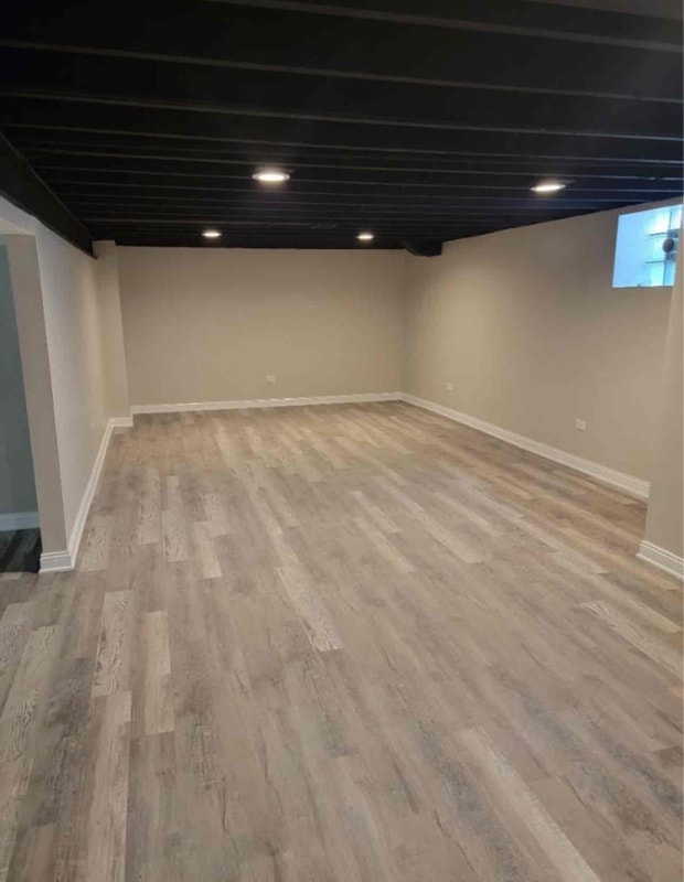 Building Photo - 10358 S Emerald Ave