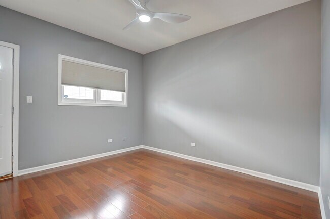 Foto del edificio - 1444 N Campbell Ave