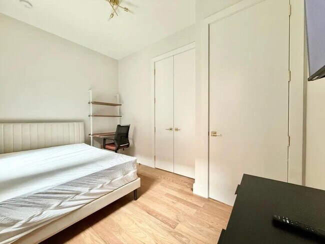 Foto del edificio - Nice room in a good neighborhood