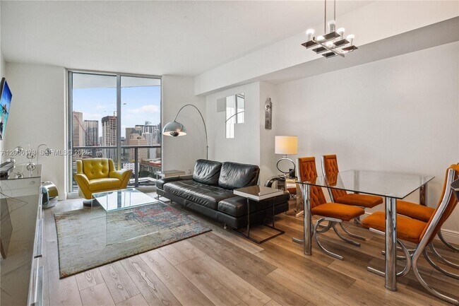 Foto del edificio - 185 SW 7th St