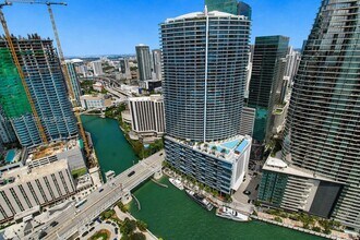 Building Photo - 465 Brickell Ave