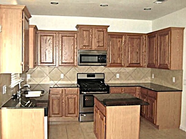 Building Photo - 2923 Albares