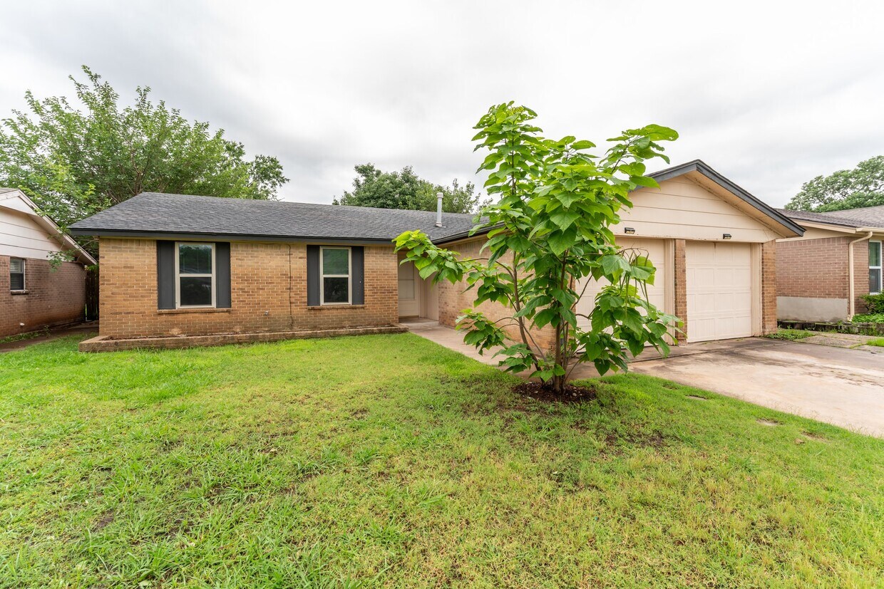 Foto principal - 7508 NW 113th St