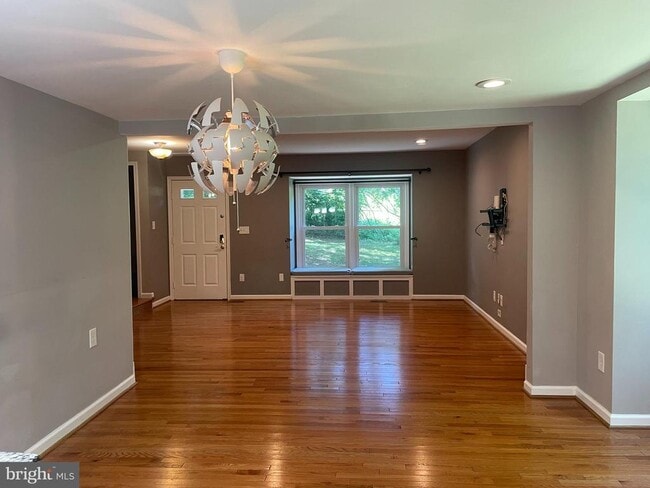 Building Photo - 6223 Rathlin Dr