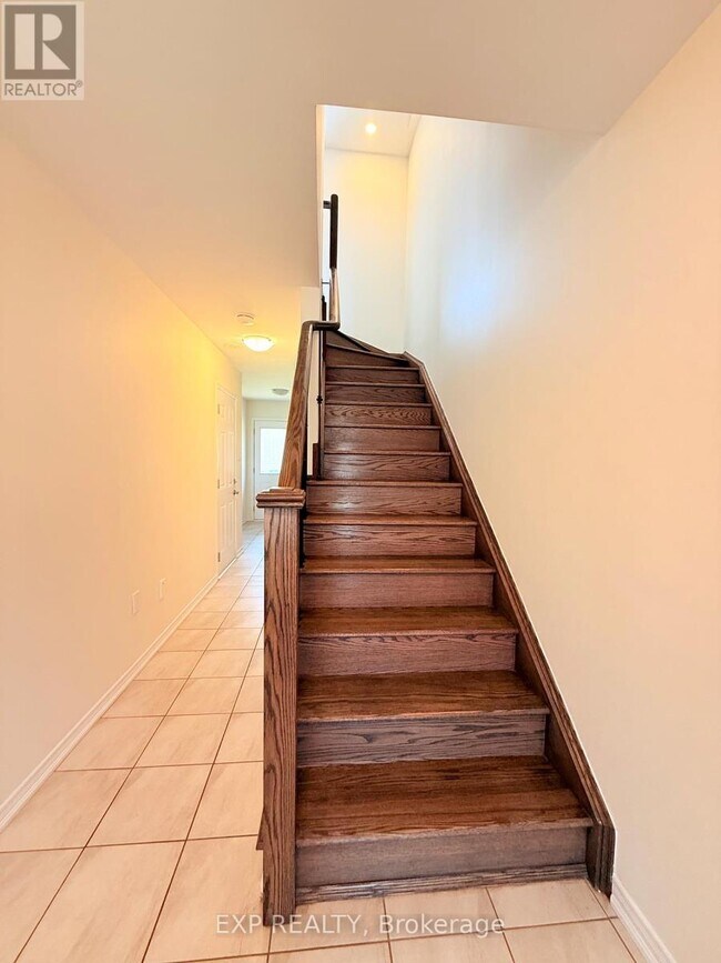 Photo du bâtiment - 77 Holder Dr