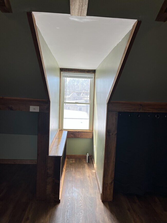 attic window - 638 4th St