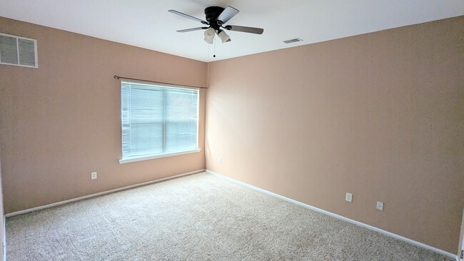 Master Bed room, Pic # 1 - 834 Dominick Ct
