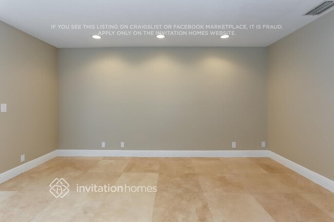 Building Photo - 1240 NW 105th Ave