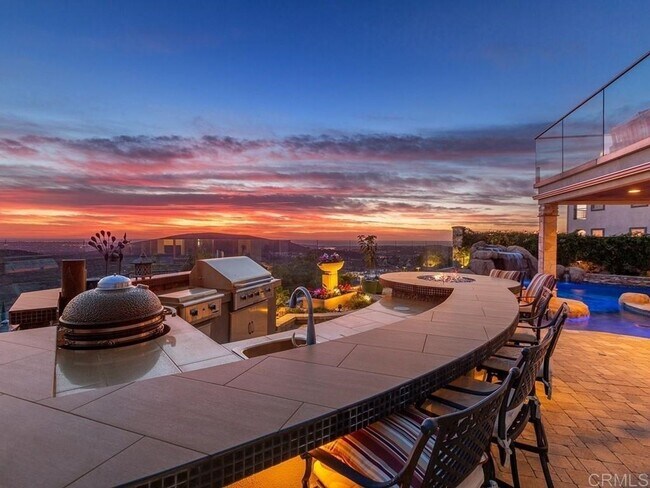 Foto del edificio - One of Kind Executive Home, Available Augu...