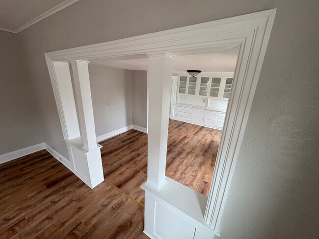 Foto del edificio - 302 W 10th Ave