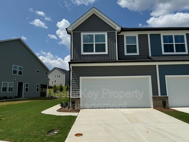 Building Photo - 1241 Bessie Ct