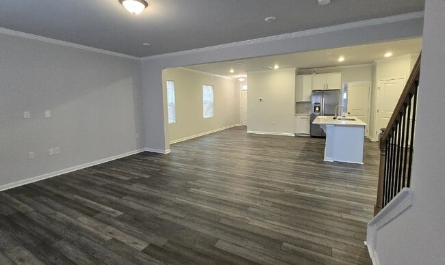 Building Photo - 329 Glacier Lk Dr