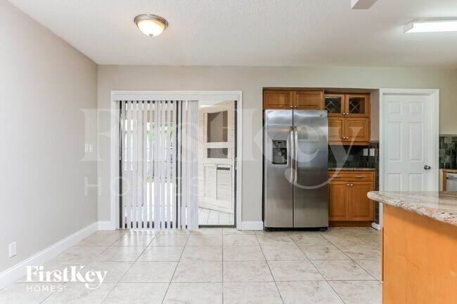 Foto del edificio - 1400 NW 42nd St