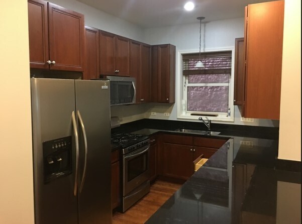 Foto del edificio - 2622 N Mildred Ave