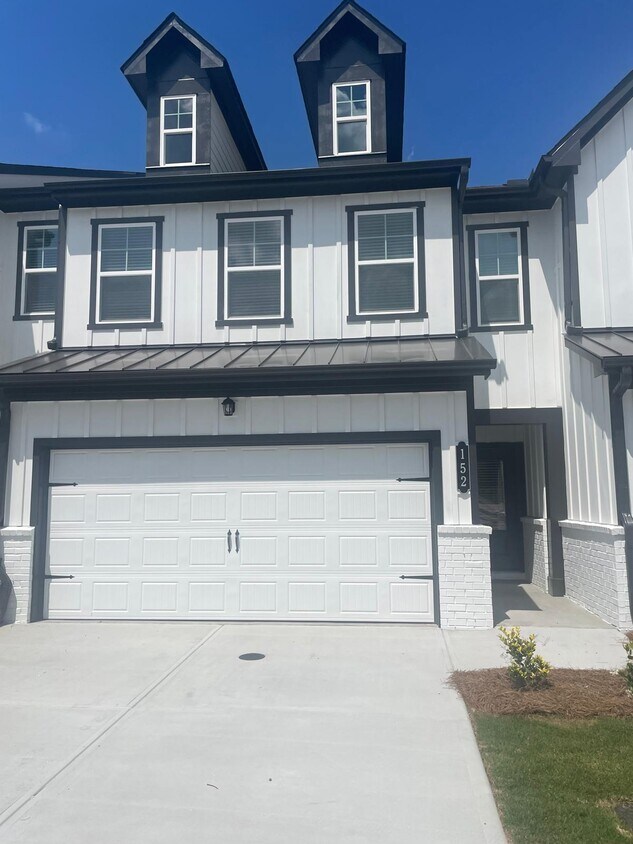 152 Mission Blvd, Pendergrass, GA 30567 Townhome Rentals in