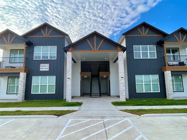 Foto del edificio - 2400 Nile Valley Rd