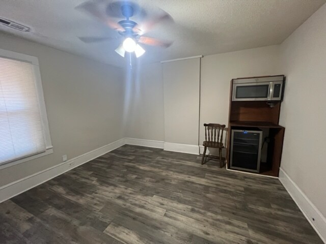Foto del edificio - 1218 W Market St