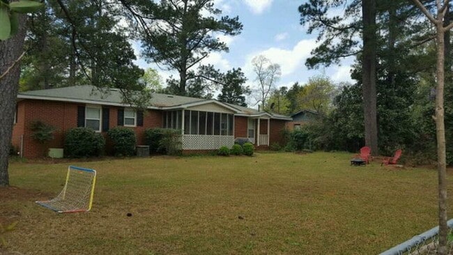 Building Photo - 1705 Elmwood Rd