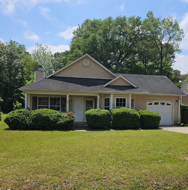 Building Photo - Great House in Forest Park, Great Price 3 ...