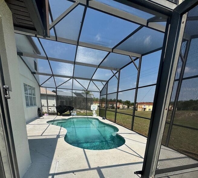 Foto del edificio - 1142 Pine Ridge Dr