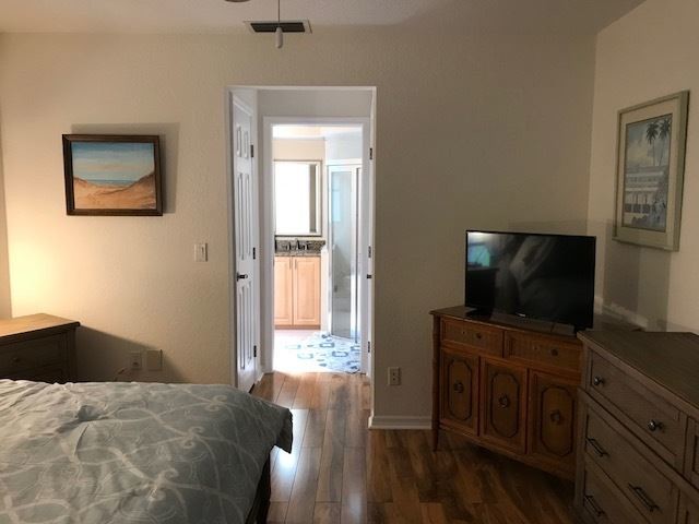 Building Photo - 3 br, 2 bath House - 26140 Dunedin Ct