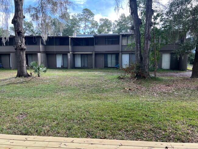 Foto del edificio - 709 SW 75th St